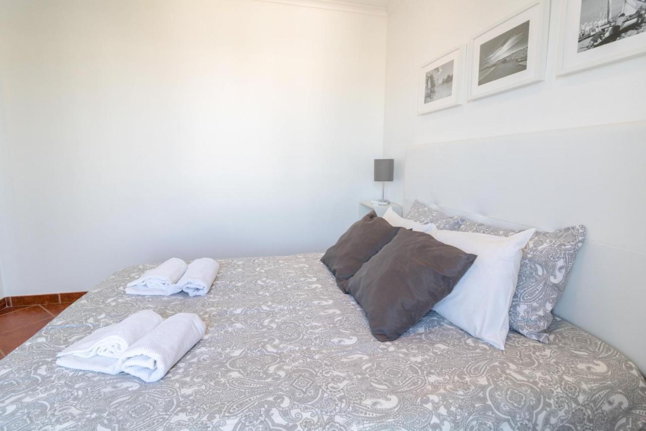 #008 T2 Tenis By Home Holidays Albufeira Bagian luar foto
